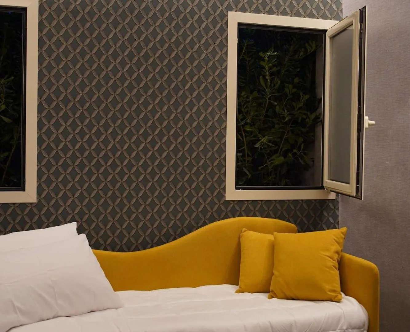 Guest house Arco Del Gigante Hotel Naples