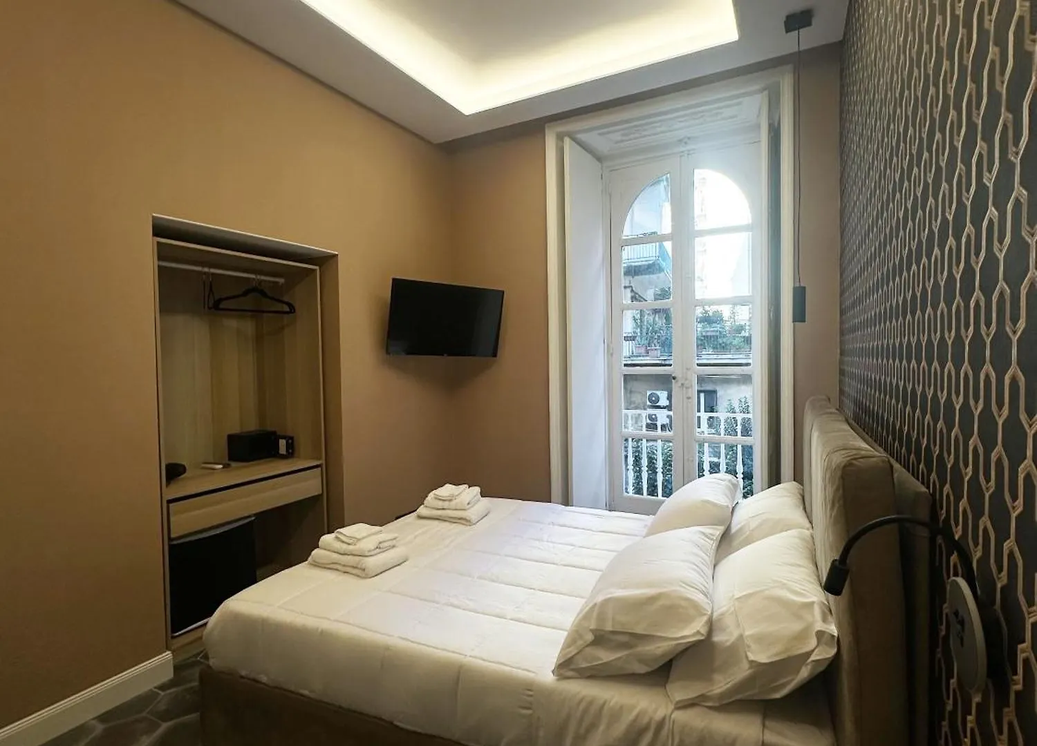 Arco Del Gigante Hotel Naples